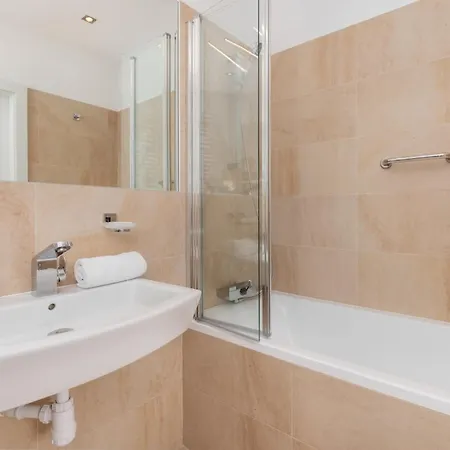 Beautiful Czarnieckiego With Balcony By Renters * Gdynia