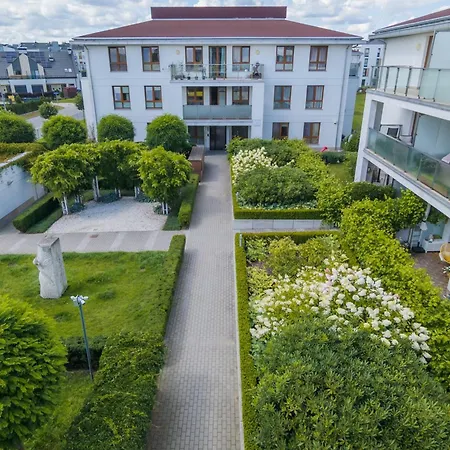 Beautiful Czarnieckiego With Balcony By Renters * Γκντίνια